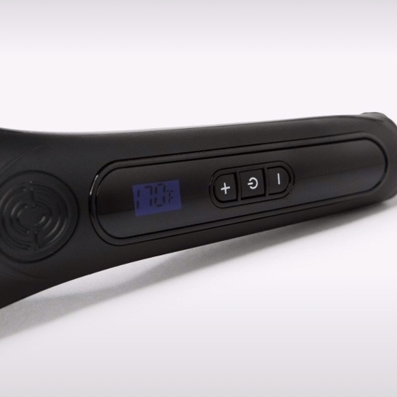 Flow ceramic straightening brush - Picture 4 of 5